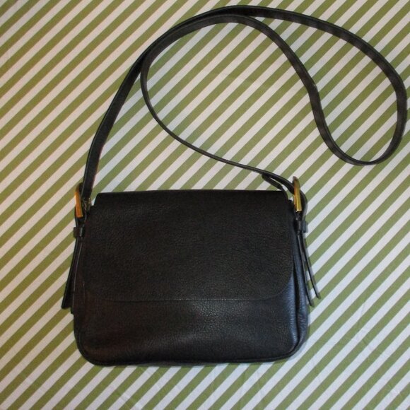 Fossil Flapped Crossbody Bag - Picture 15 of 15